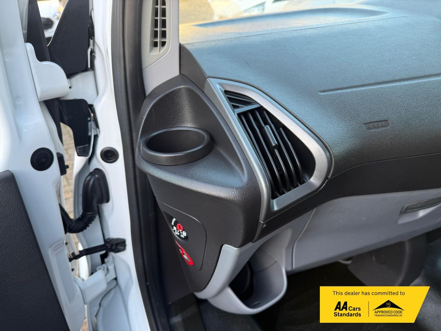 Used Ford Transit Custom 2016 for sale - 77140995: Photo 48