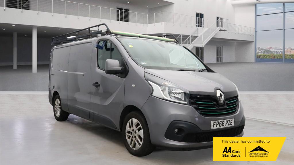 Used Renault Trafic 2018 for sale - 76782117: Photo 1