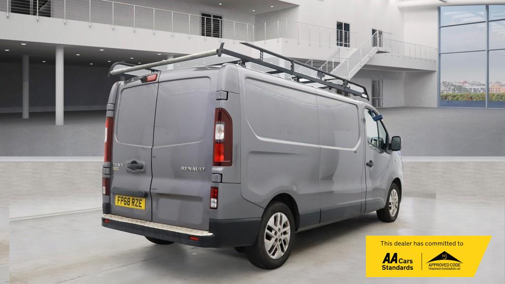 Used Renault Trafic 2018 for sale - 76782117: Photo 6