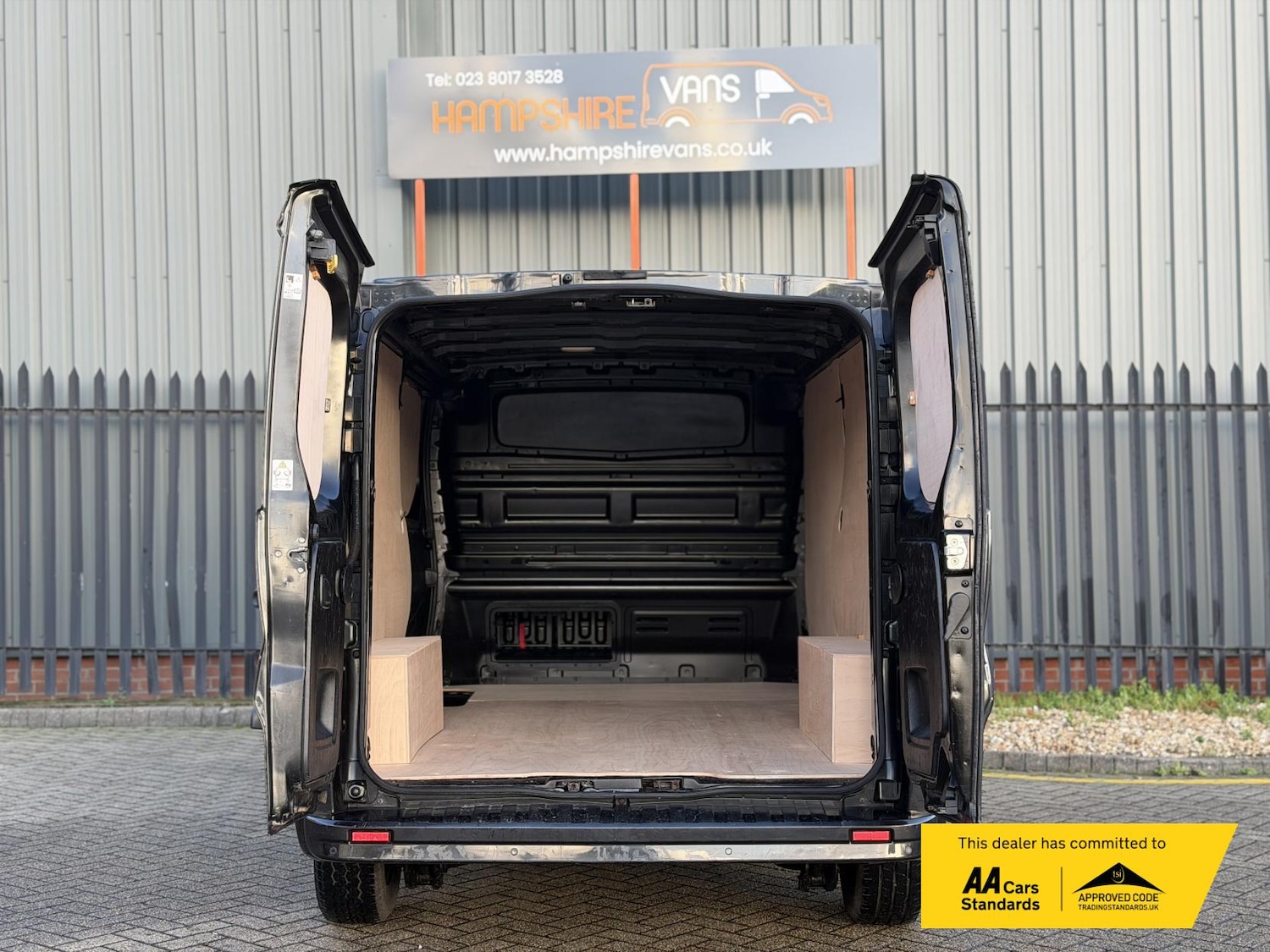 Used Vauxhall Vivaro 2015 for sale - 76317000: Photo 10