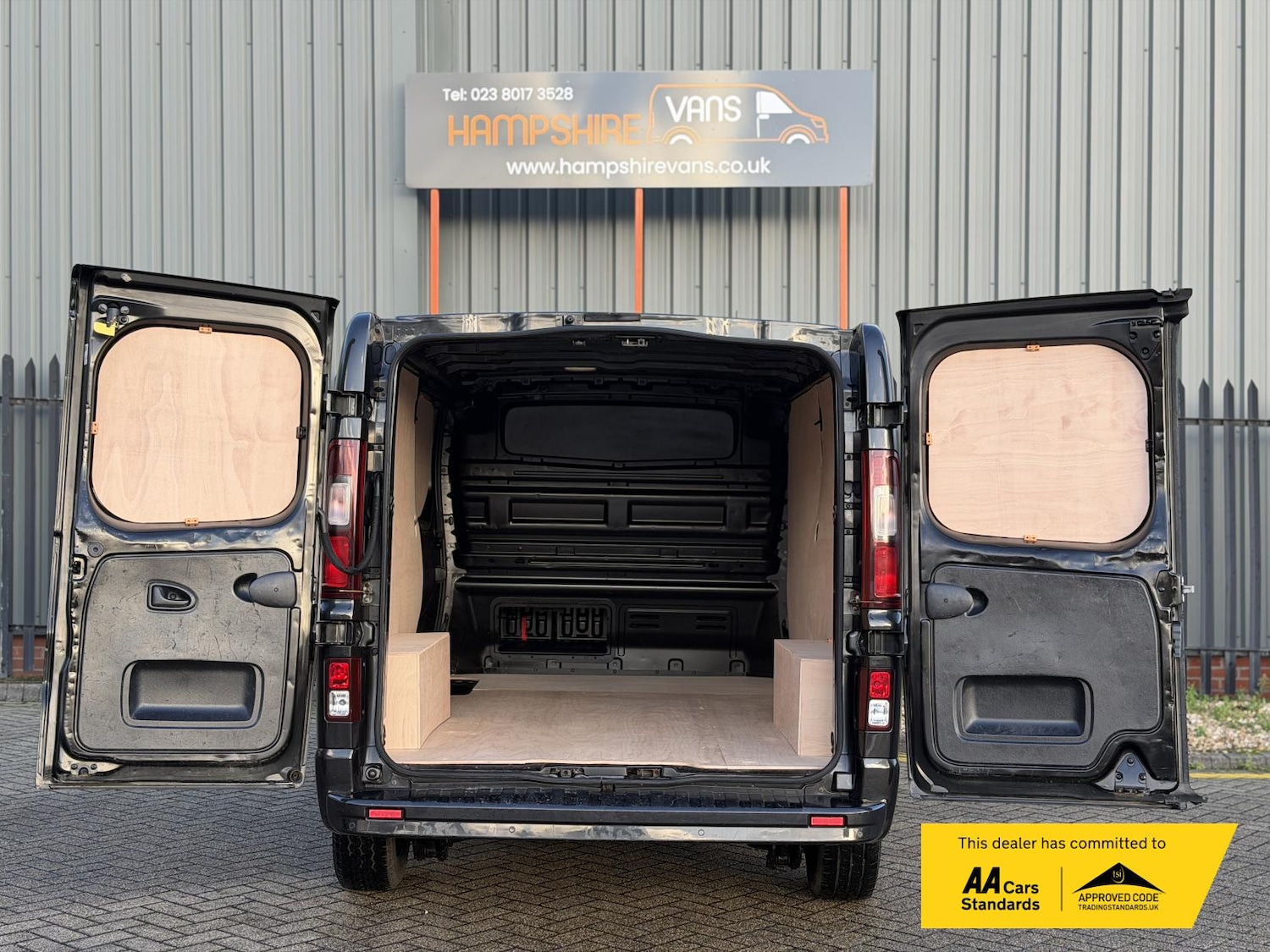 Used Vauxhall Vivaro 2015 for sale - 76317000: Photo 11