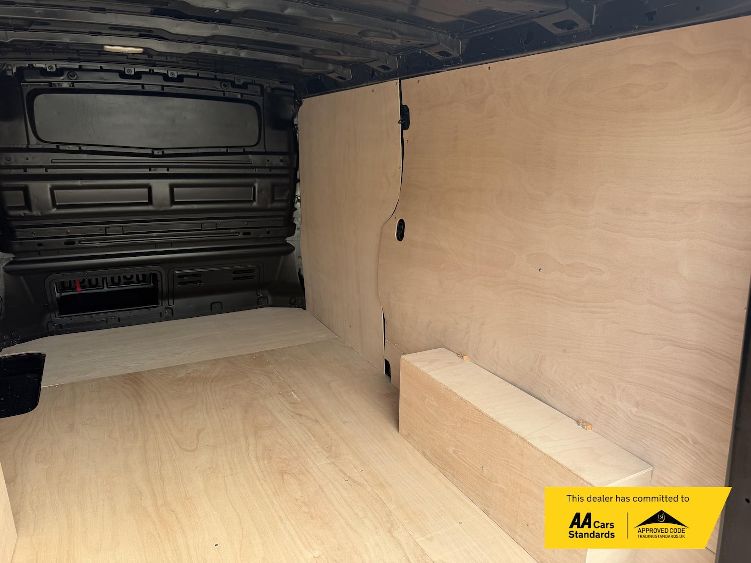 Used Vauxhall Vivaro 2015 for sale - 76317000: Photo 14