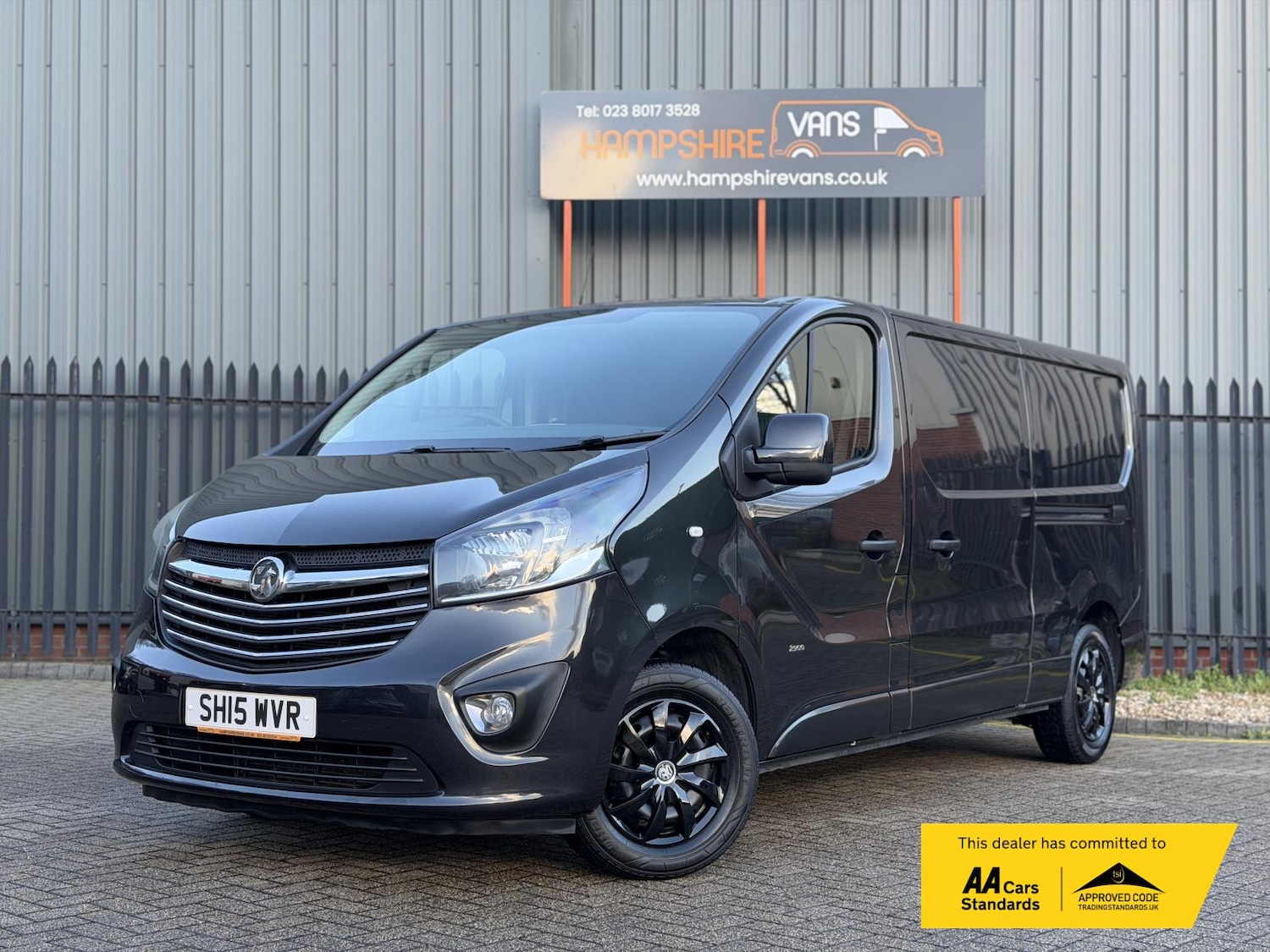Used Vauxhall Vivaro 2015 for sale - 76317000: Photo 2