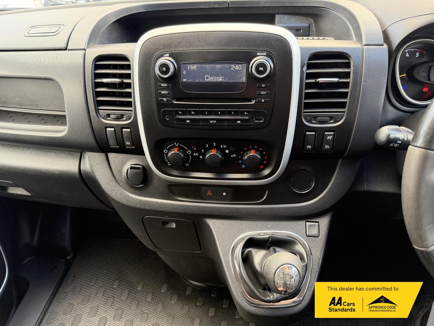 Used Vauxhall Vivaro 2015 for sale - 76317000: Photo 31