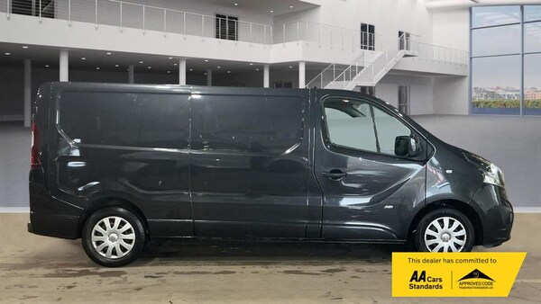 Used Vauxhall Vivaro 2015 for sale - 76317000: Photo 5