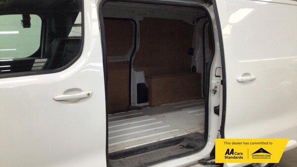 Used Vauxhall Vivaro 2021 for sale - 76263488: Photo 10