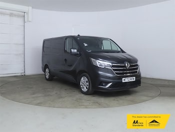 Renault Trafic feature image