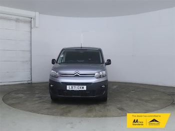 Used Citroen Berlingo 2021 for sale - 77195443: Photo