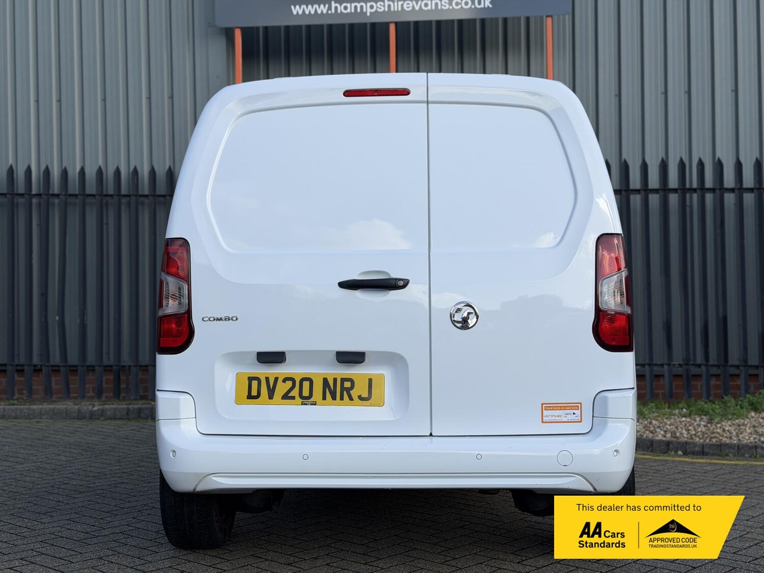 Used Vauxhall Combo 2020 for sale - 76571946: Photo 22