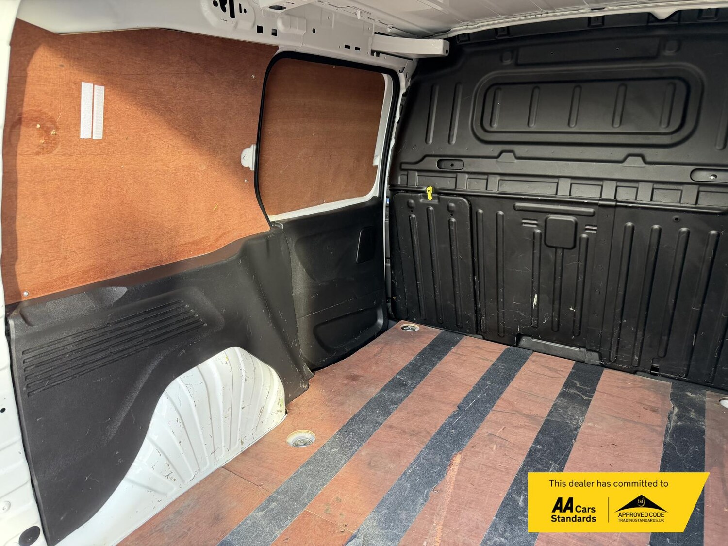 Used Vauxhall Combo 2020 for sale - 76571946: Photo 25