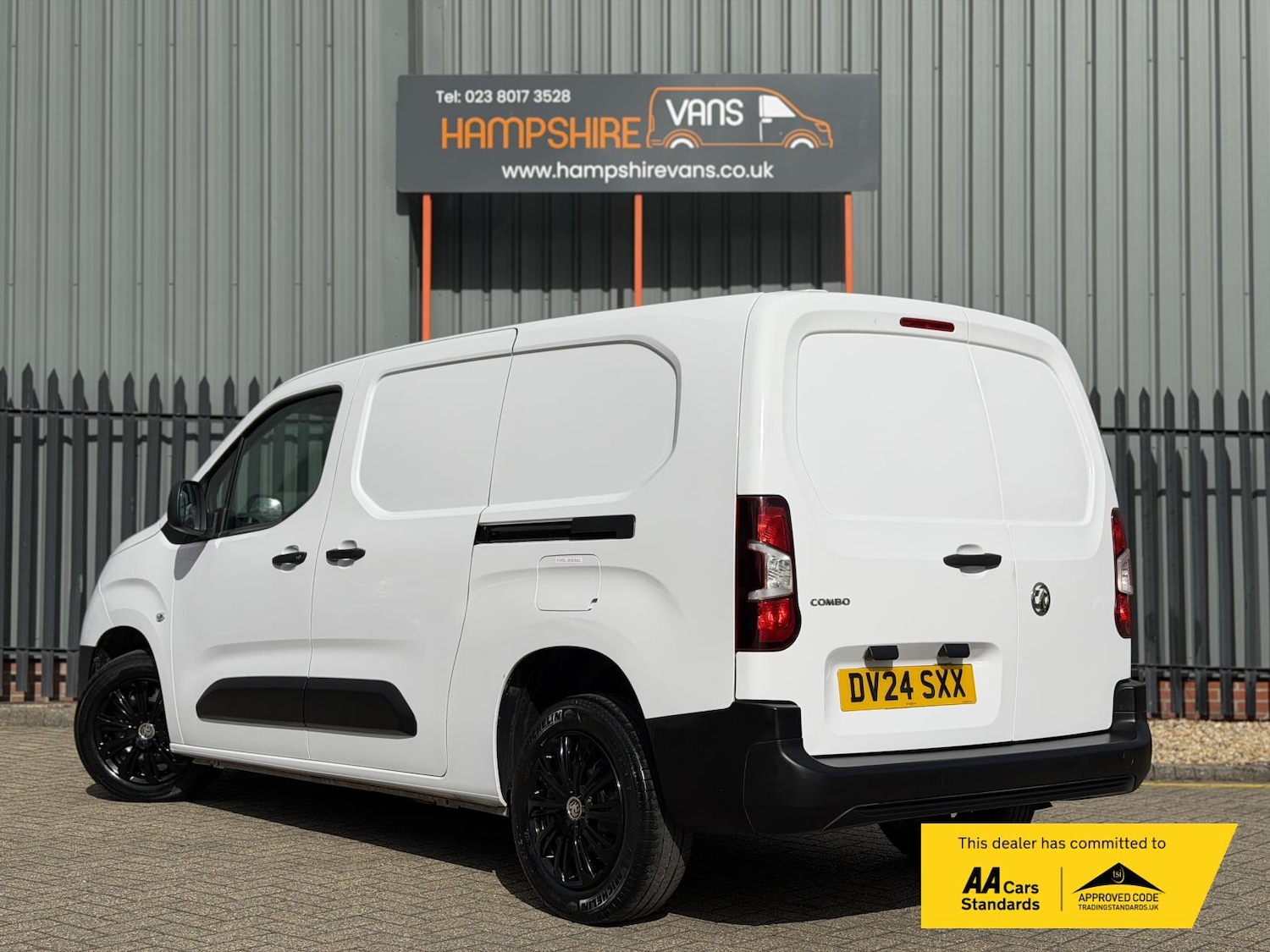 Used Vauxhall Combo 2024 for sale - 78067636: Photo 4