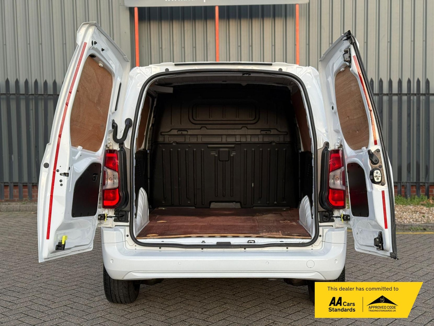 Used Vauxhall Combo 2020 for sale - 76664904: Photo 21