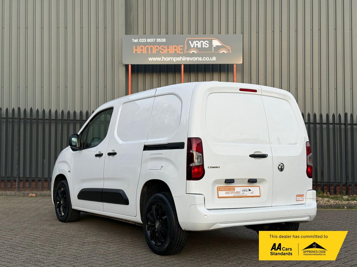 Used Vauxhall Combo 2020 for sale - 76664904: Photo 4