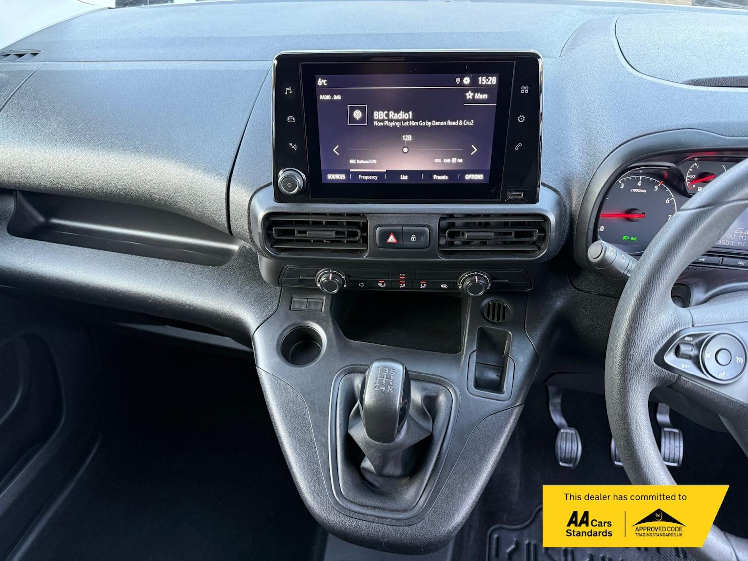 Used Vauxhall Combo 2020 for sale - 76664904: Photo 8