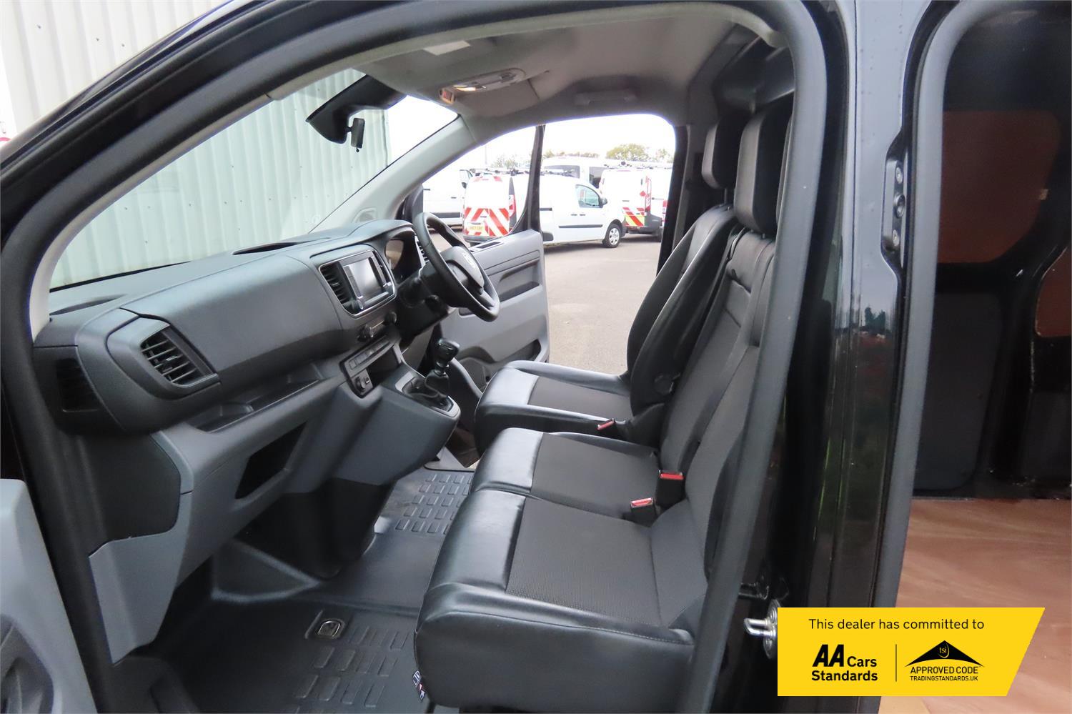 Used Vauxhall Vivaro 2020 for sale - 76387558: Photo 9