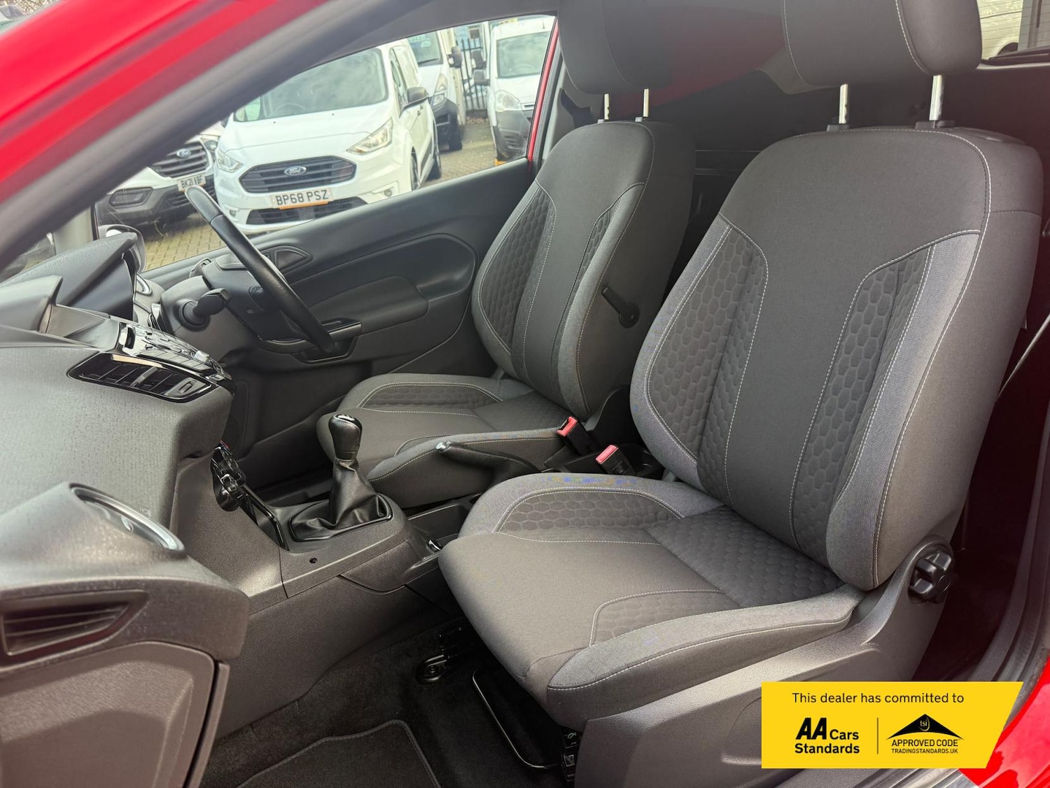 Used Ford Fiesta Van 2016 for sale - 76925329: Photo 10