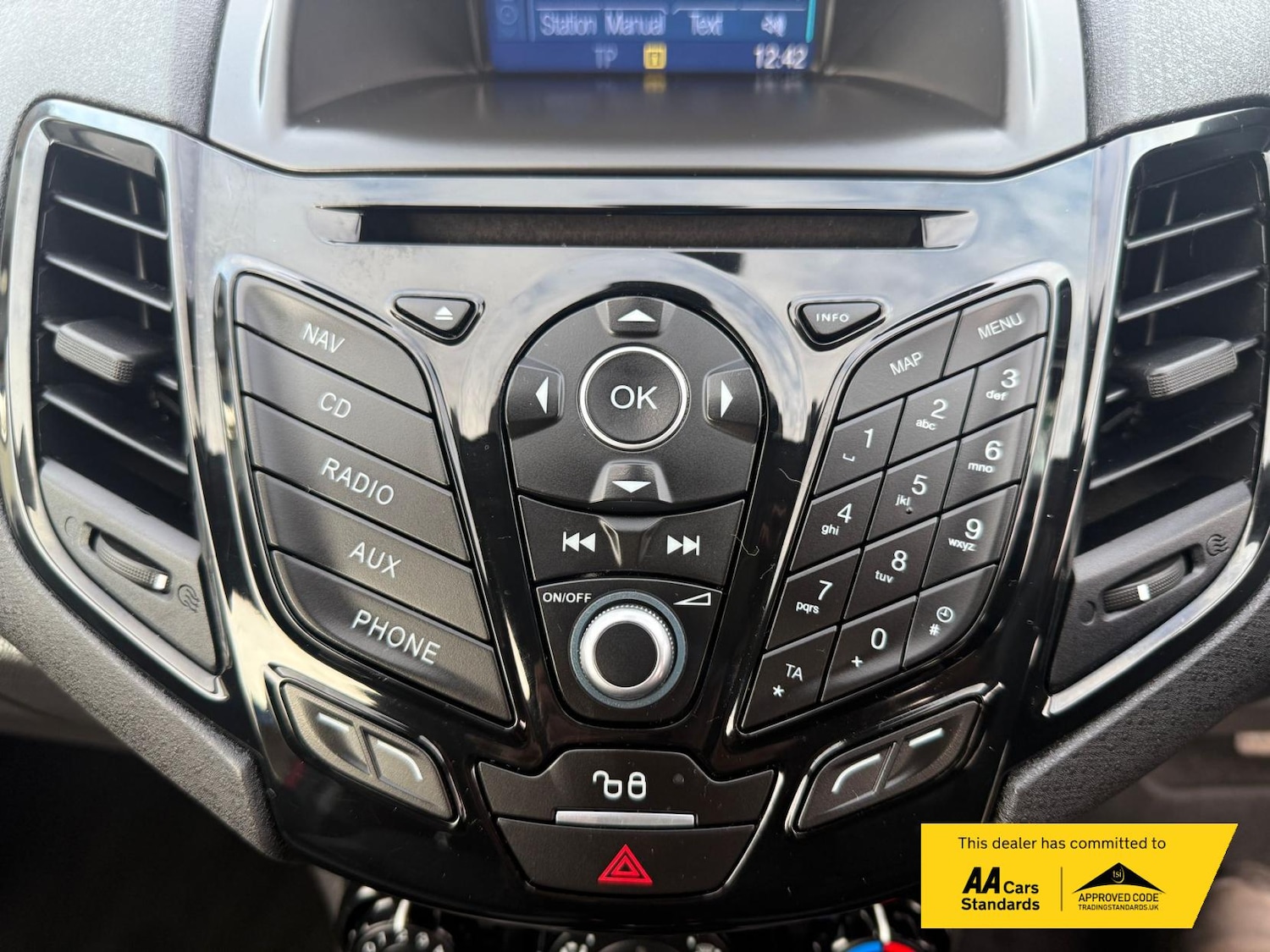 Used Ford Fiesta Van 2016 for sale - 76925329: Photo 13