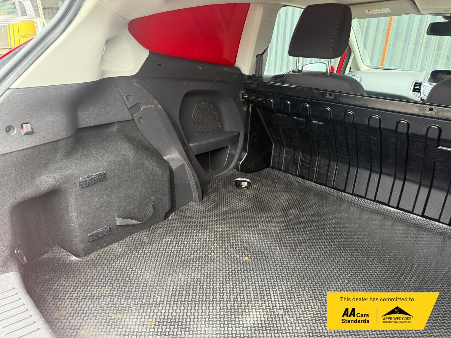 Used Ford Fiesta Van 2016 for sale - 76925329: Photo 18