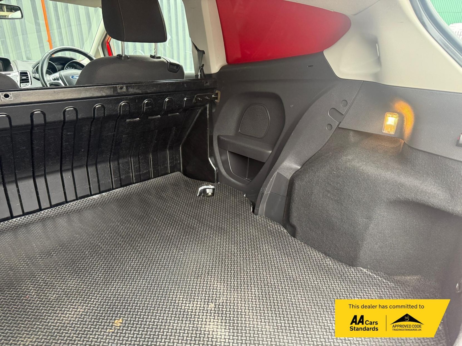 Used Ford Fiesta Van 2016 for sale - 76925329: Photo 20