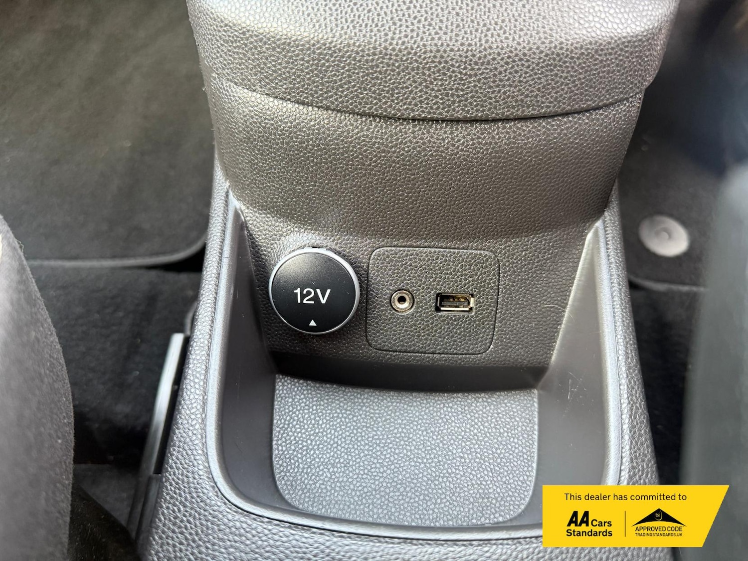 Used Ford Fiesta Van 2016 for sale - 76925329: Photo 25