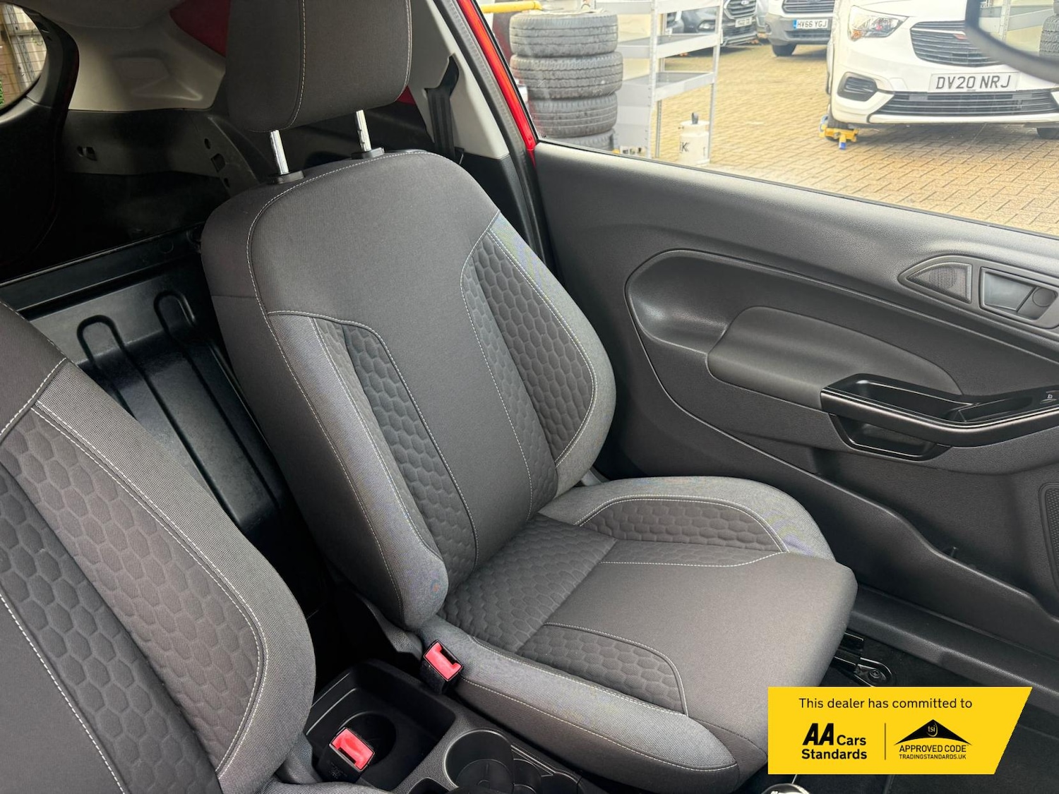 Used Ford Fiesta Van 2016 for sale - 76925329: Photo 9