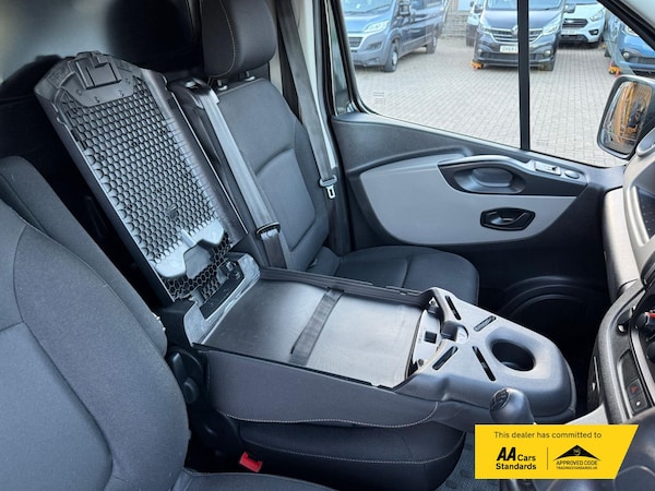 Used Renault Trafic 2017 for sale - 75680676: Photo 13