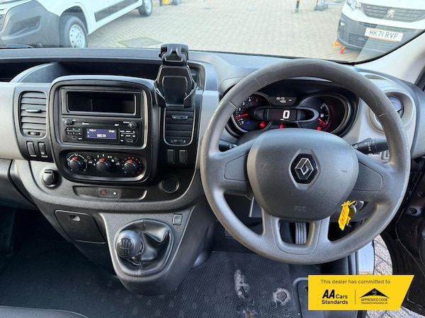 Used Renault Trafic 2017 for sale - 75680676: Photo 28