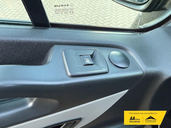 Used Renault Trafic 2017 for sale - 75680676: Photo 34