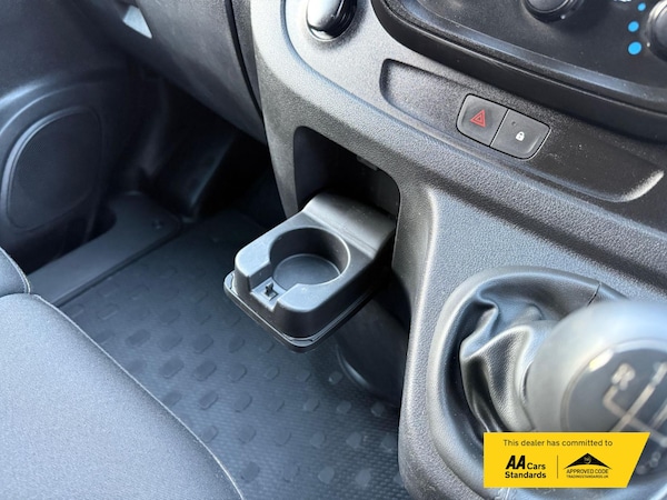 Used Renault Trafic 2017 for sale - 75680676: Photo 38