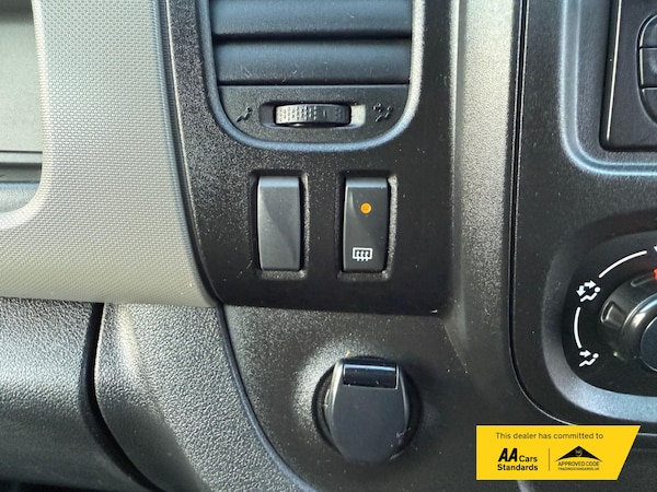 Used Renault Trafic 2017 for sale - 75680676: Photo 39
