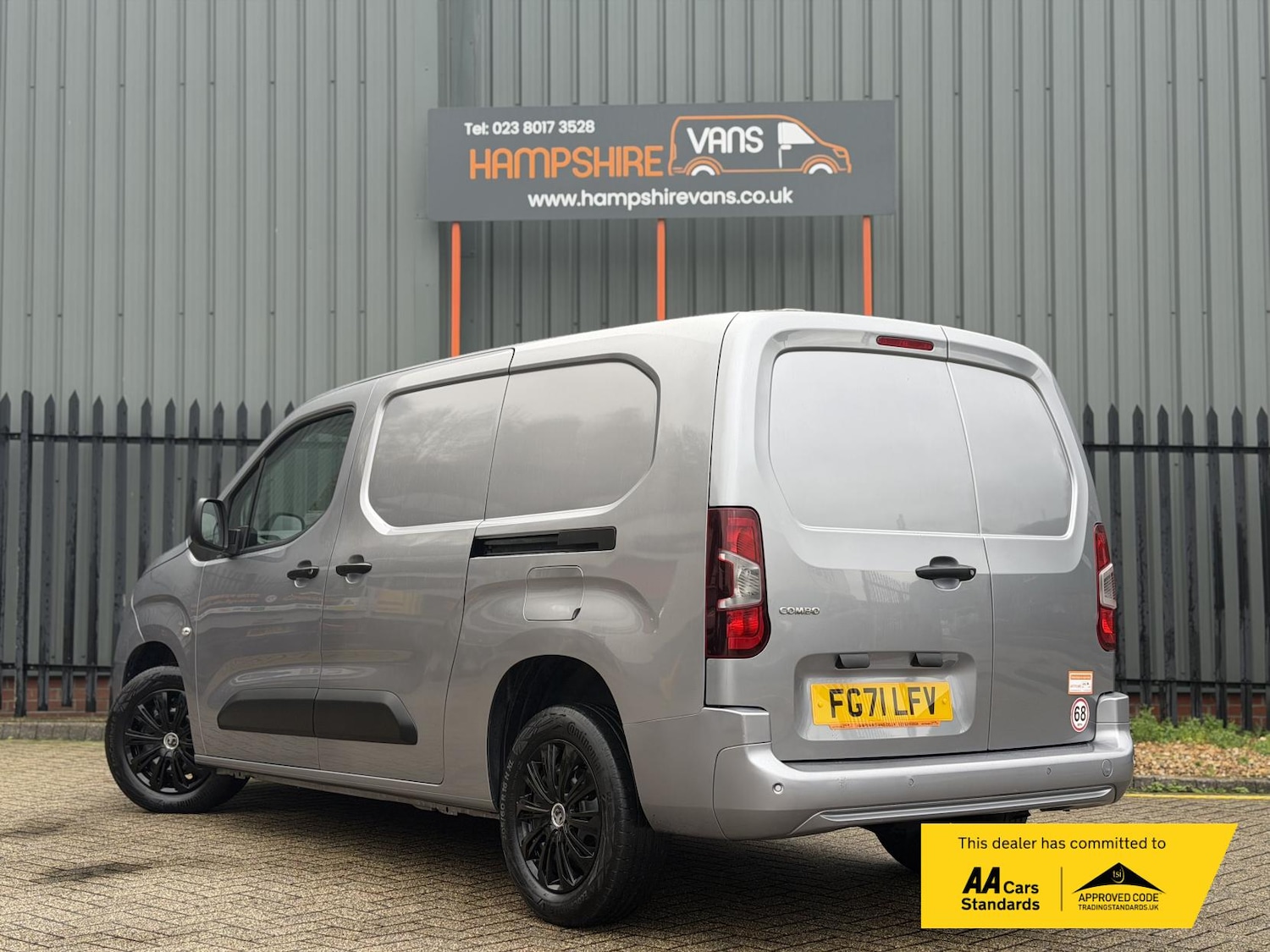 Used Vauxhall Combo 2022 for sale - 76290611: Photo 3