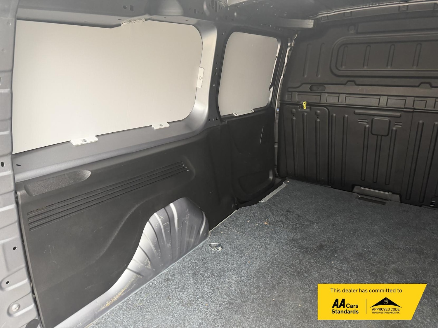 Used Vauxhall Combo 2022 for sale - 76290611: Photo 32