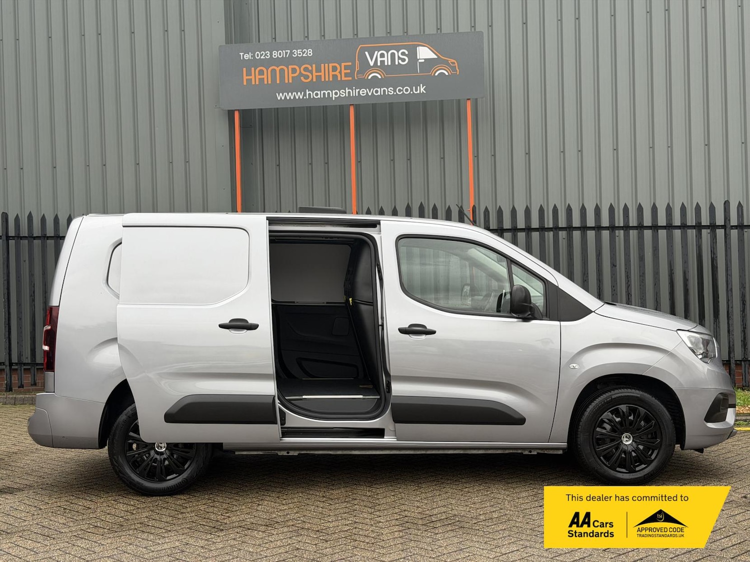 Used Vauxhall Combo 2022 for sale - 76290611: Photo 8