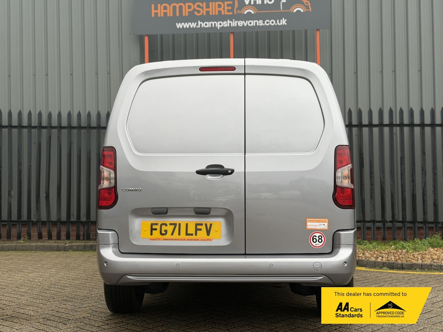 Used Vauxhall Combo 2022 for sale - 76290611: Photo 9