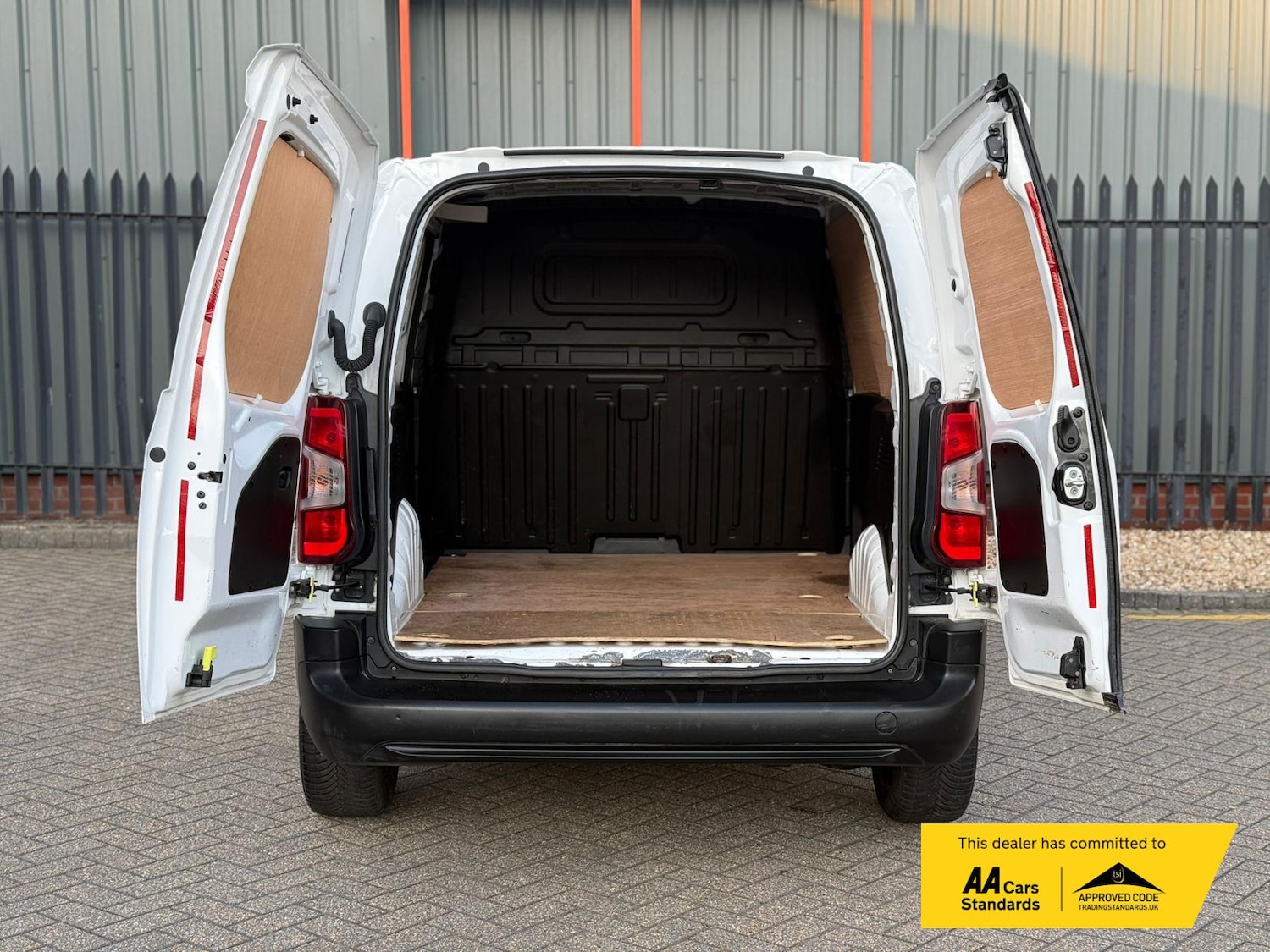 Used Vauxhall Combo 2019 for sale - 78095283: Photo 20