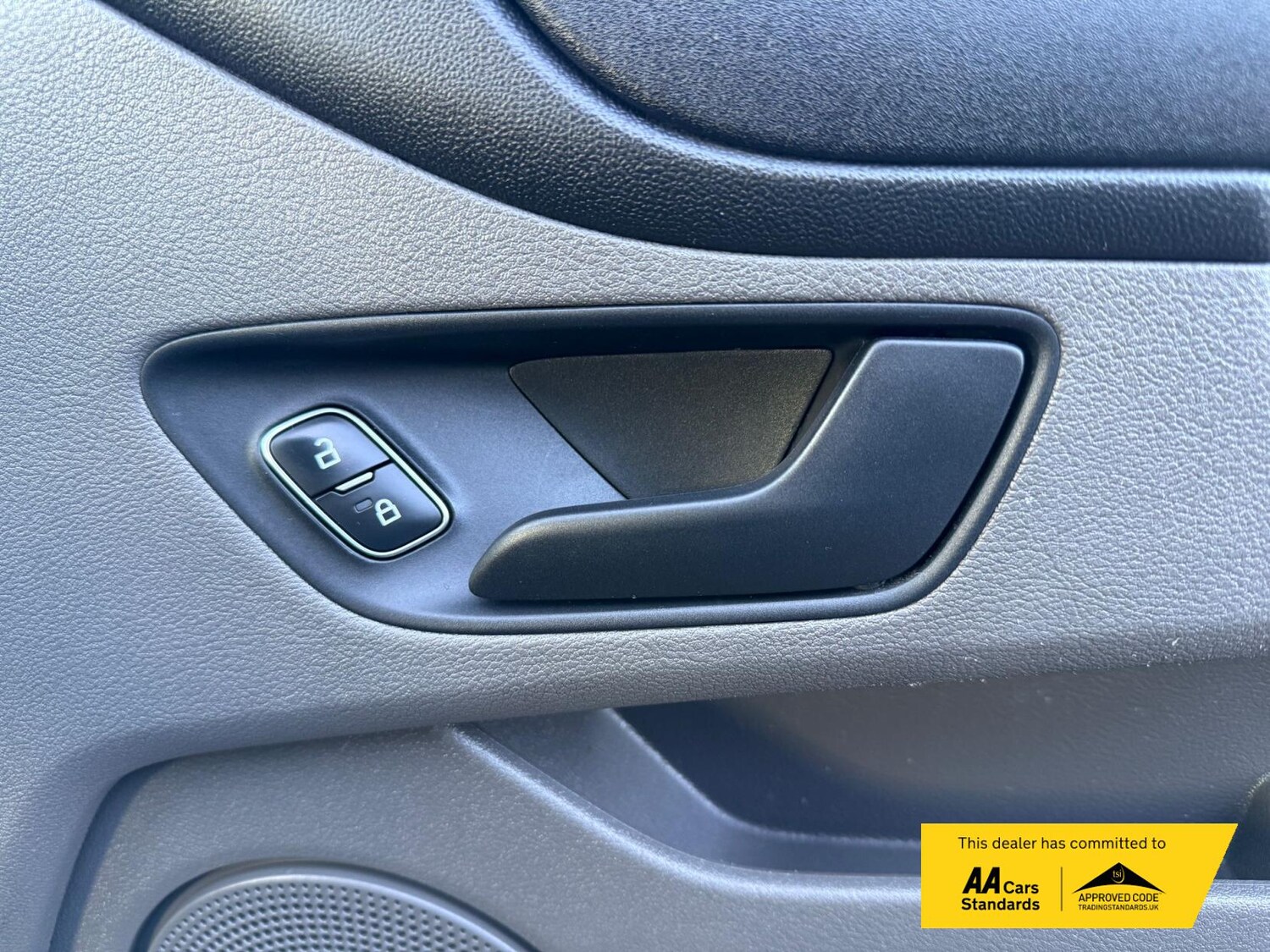 Used Ford Transit Custom 2018 for sale - 75461486: Photo 45