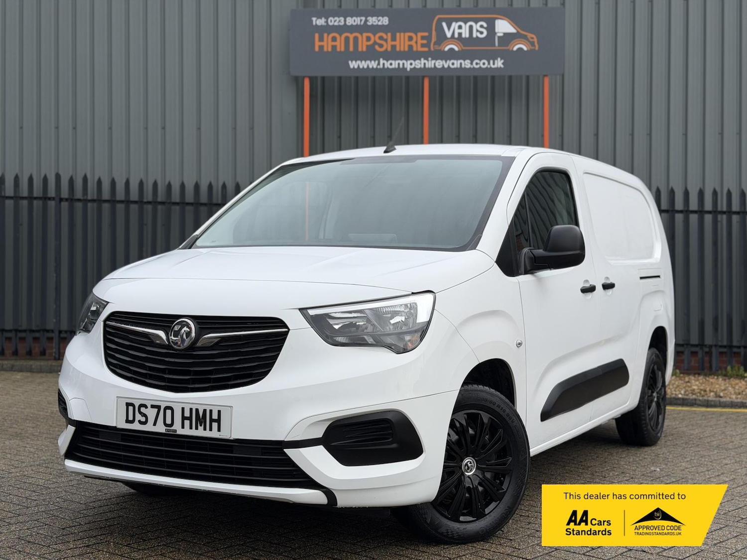 Used Vauxhall Combo 2020 for sale - 77462053: Photo 2