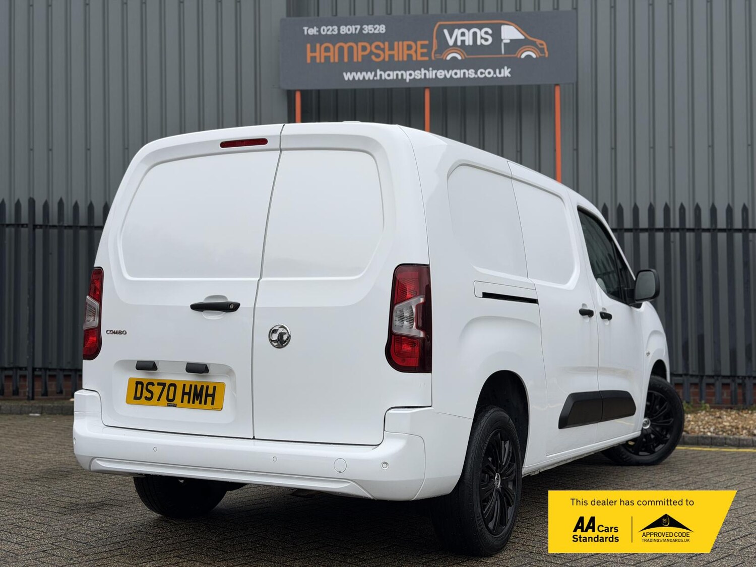 Used Vauxhall Combo 2020 for sale - 77462053: Photo 3