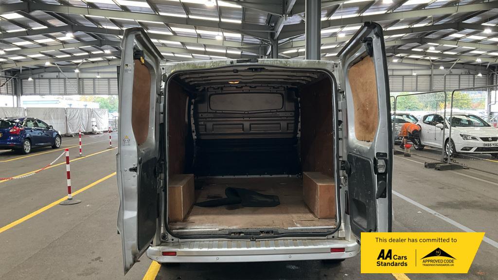 Used Vauxhall Vivaro 2014 for sale - 77339620: Photo 5