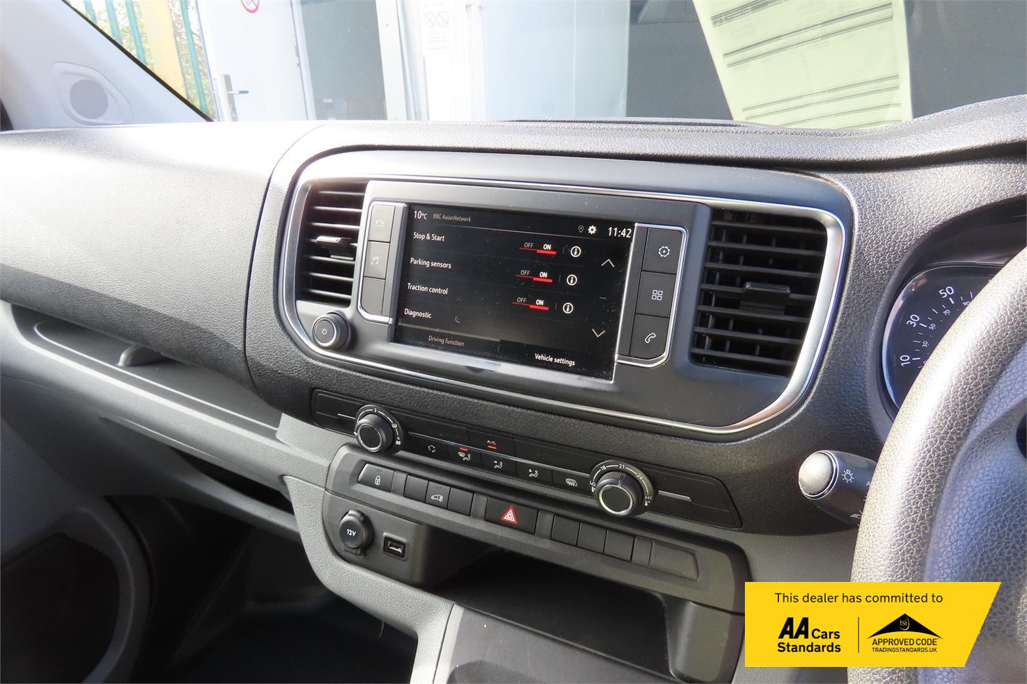 Used Vauxhall Vivaro 2020 for sale - 77851810: Photo 10