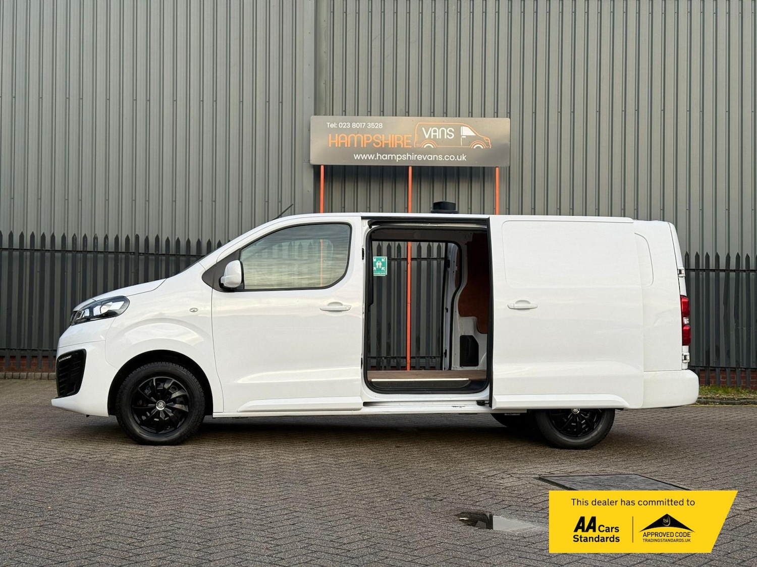 Used Vauxhall Vivaro 2020 for sale - 76925327: Photo 3