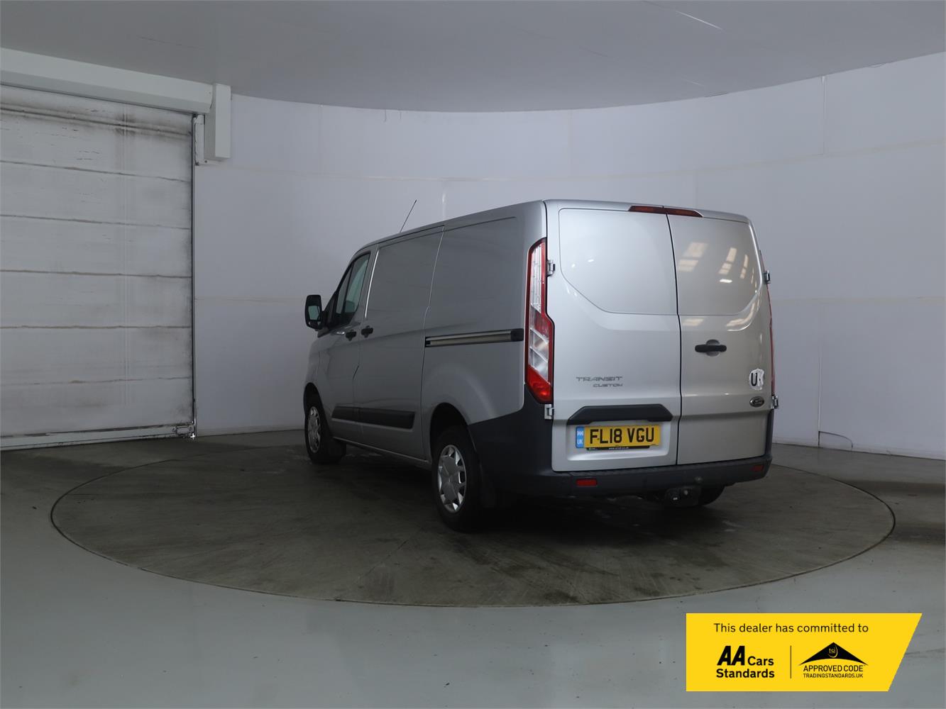 Used Ford Transit Custom 2018 for sale - 76104877: Photo 2