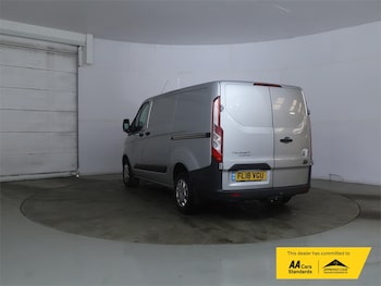 Used Ford Transit Custom 2018 for sale - 76104877: Photo 2