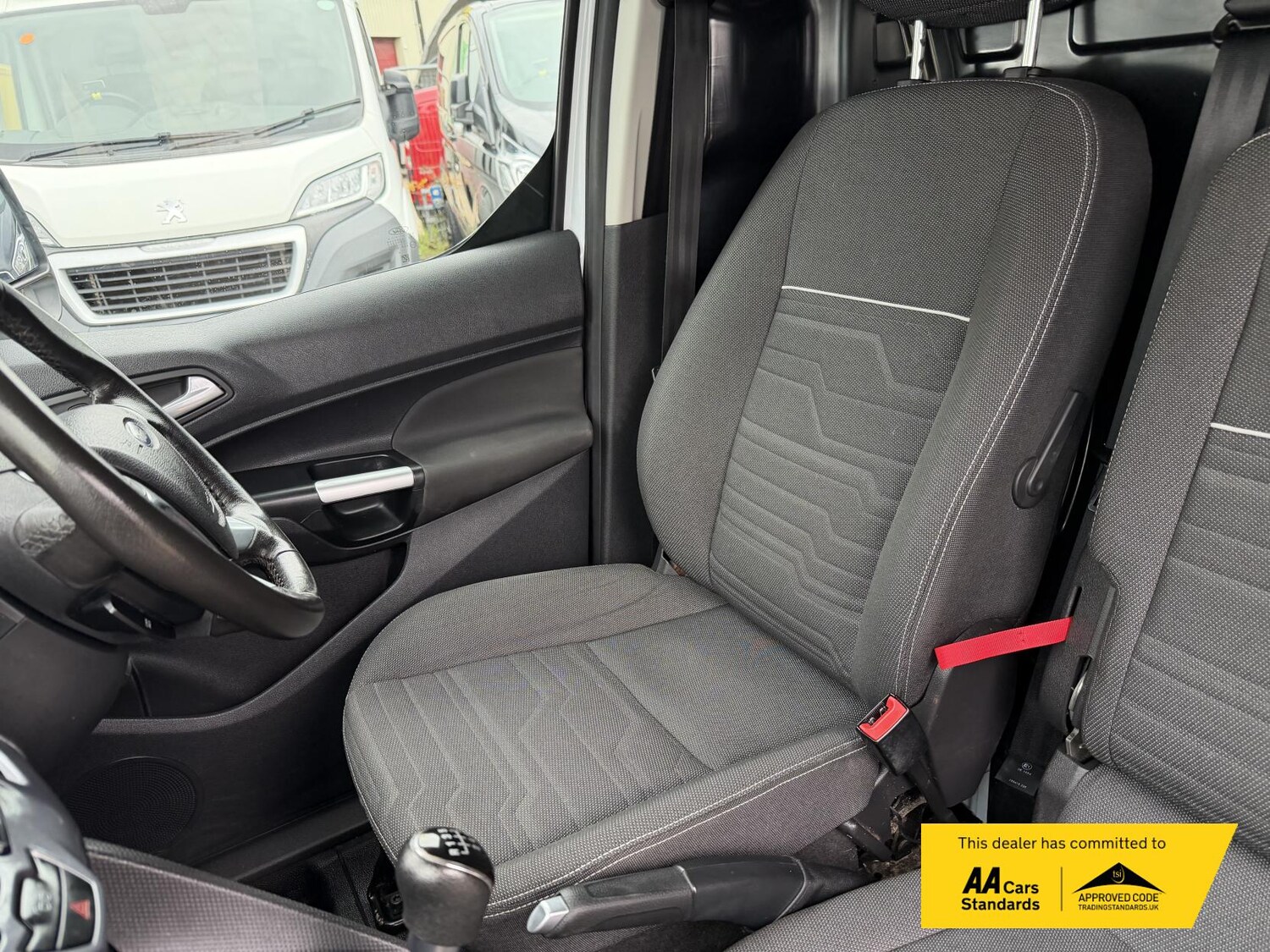 Used Ford Transit Connect 2018 for sale - 76006044: Photo 20