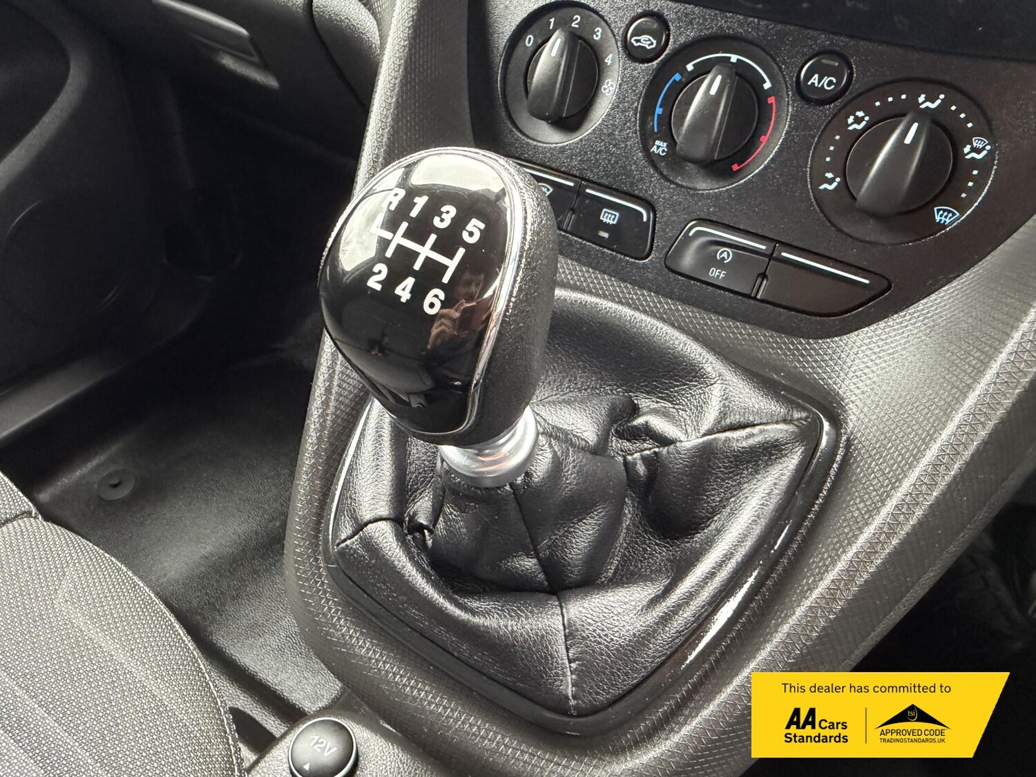 Used Ford Transit Connect 2018 for sale - 76006044: Photo 30