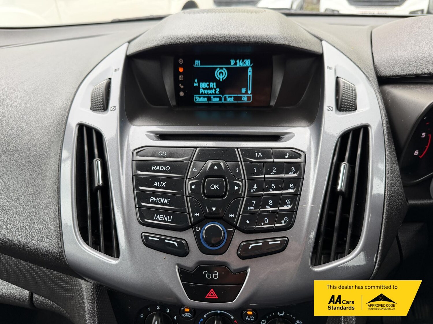 Used Ford Transit Connect 2018 for sale - 76006044: Photo 32