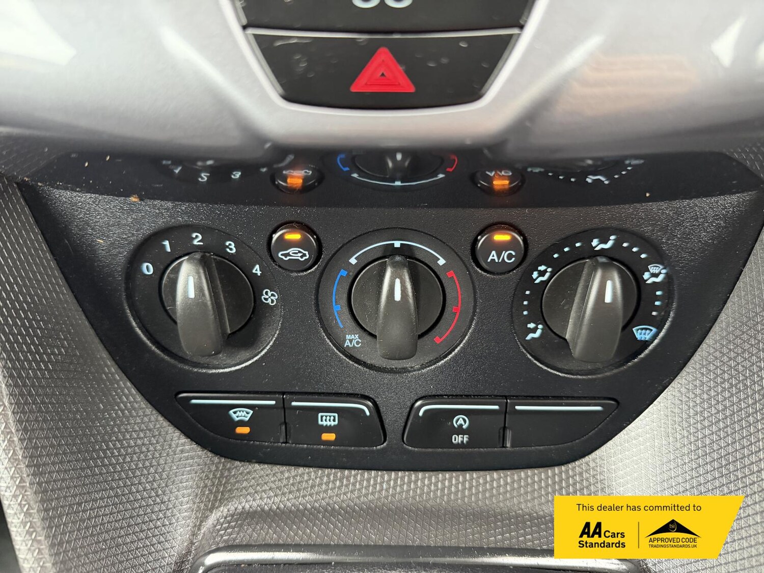 Used Ford Transit Connect 2018 for sale - 76006044: Photo 33