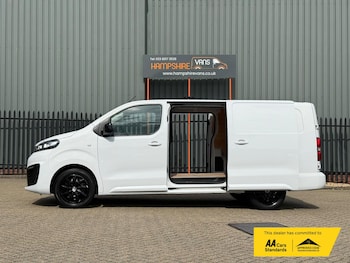Used Vauxhall Vivaro 2023 for sale - 79395474: Photo