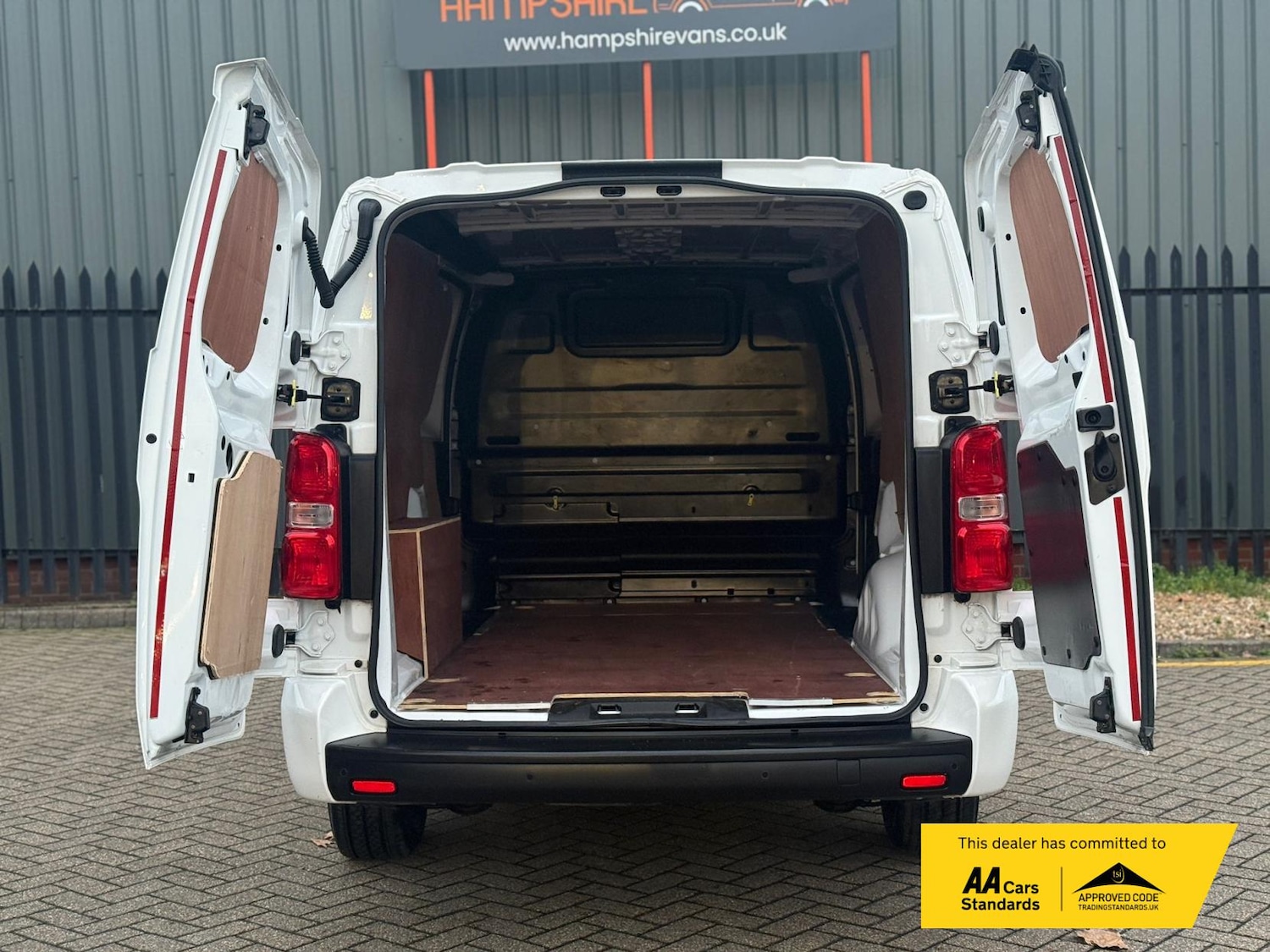 Used Vauxhall Vivaro 2020 for sale - 76631075: Photo 30