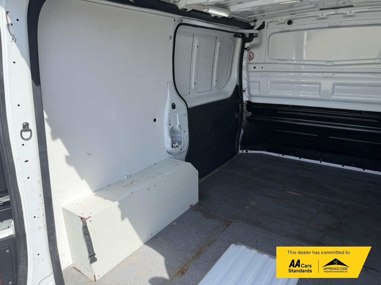 Used Vauxhall Vivaro 2017 for sale - 77640931: Photo 17